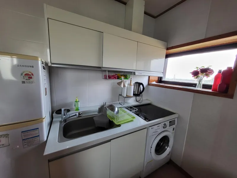 [Gujwa, Jeju] Pyeongdae Sea View Oreum View One Room Stay #201 20