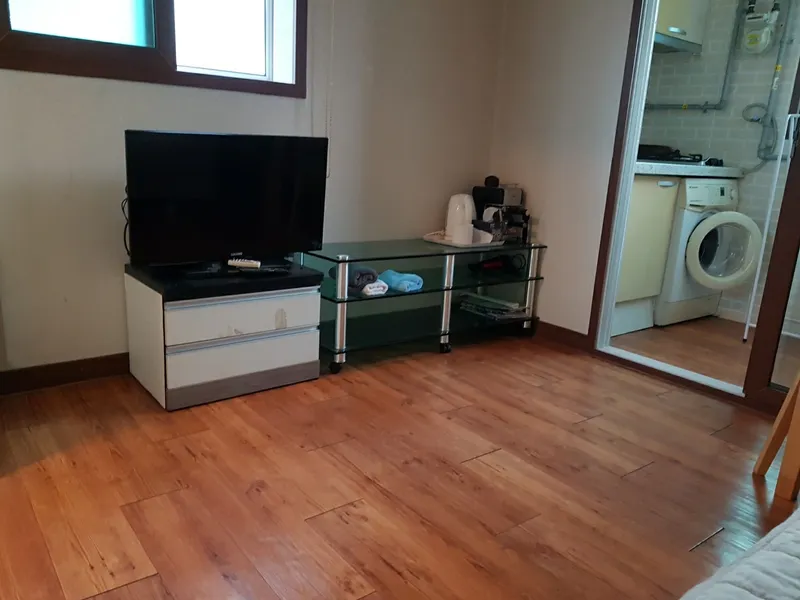 [Suyeong, Busan] 5 minutes walk from Mangmi Station, 3rd floor, 1st unit, Edenville, Gwangan-dong 30