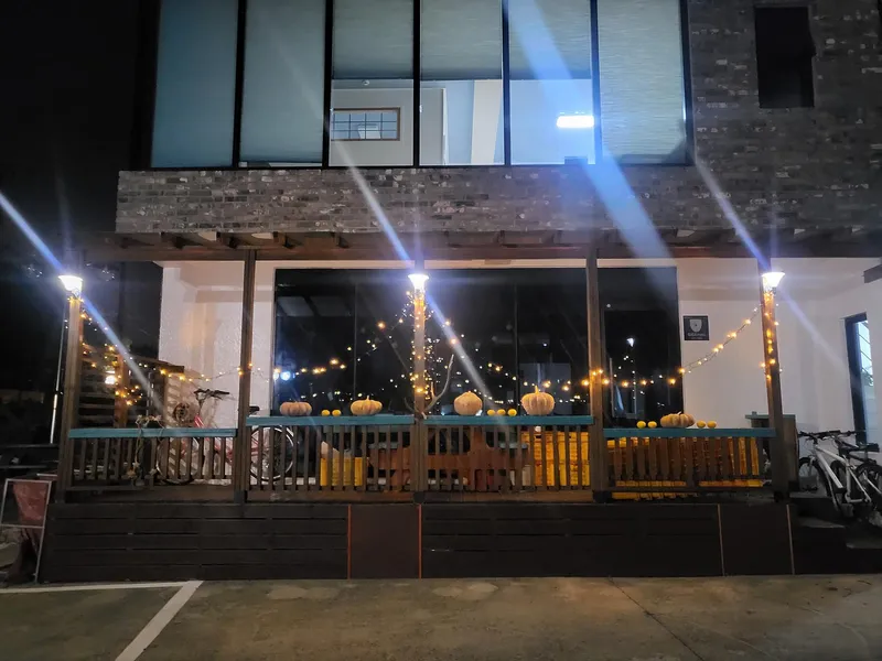 [Namwon, Seogwipo] 204, 2nd floor, wide window, cool view, 6 pyeong party room, Hanok style 49