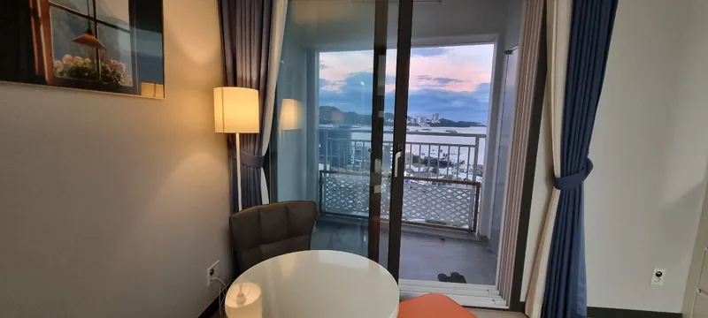 [Yeosu] Newly built top floor front ocean view B 3