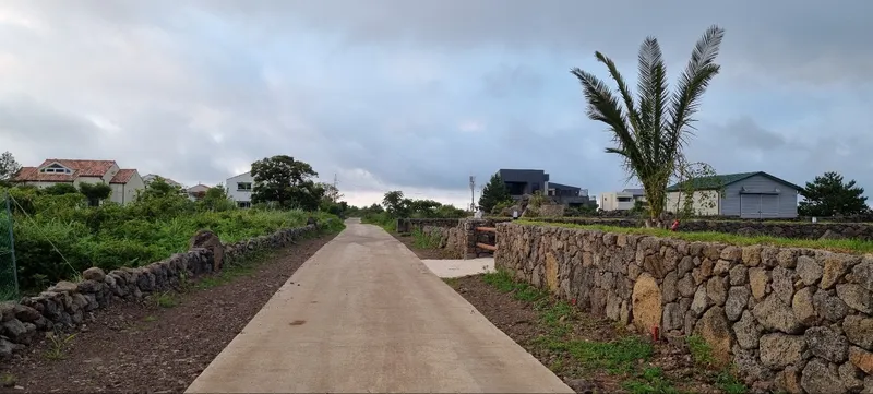 [Gujwa, Jeju] A detached house with a large stone wall and yard (Rosemary) 16