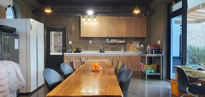 [Namwon, Seogwipo][Room 203] Spacious 2-person spa with cool view terrace and cool duplex 87
