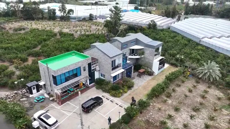 [Namwon, Seogwipo][Room 203] Spacious 2-person spa with cool view terrace and cool duplex 64
