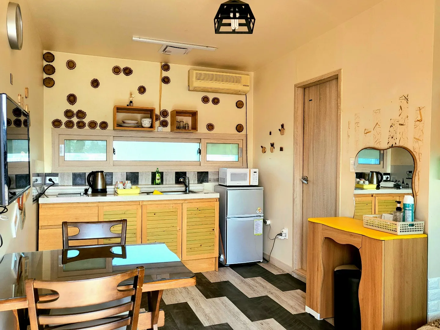 Studio in Jocheon, Jeju — 33m², sleeps 4, 1 bath