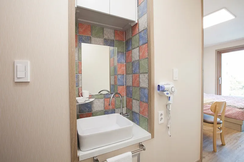[Namwon, Seogwipo] Cost-effective one-room #101 #Right in front of Olle Course 4-5 #Namwon Coast 3