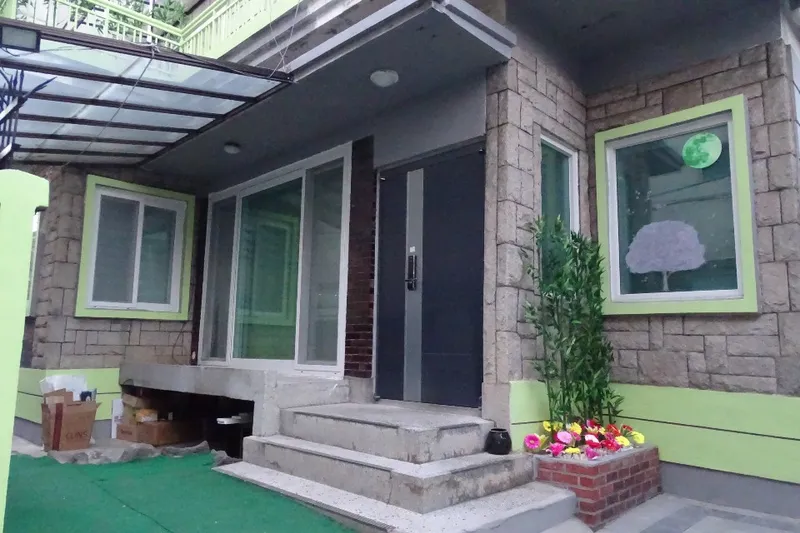 [Mapo, Seoul] 3-room house 7 minutes walk from Hongik Univ. Station #Parking available #Pets allowed 6