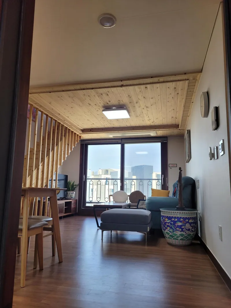 [제주 애월] 해안 절경 오션뷰 한라산 뷰 층고 높고 넓은 옥상뷰 복층 15