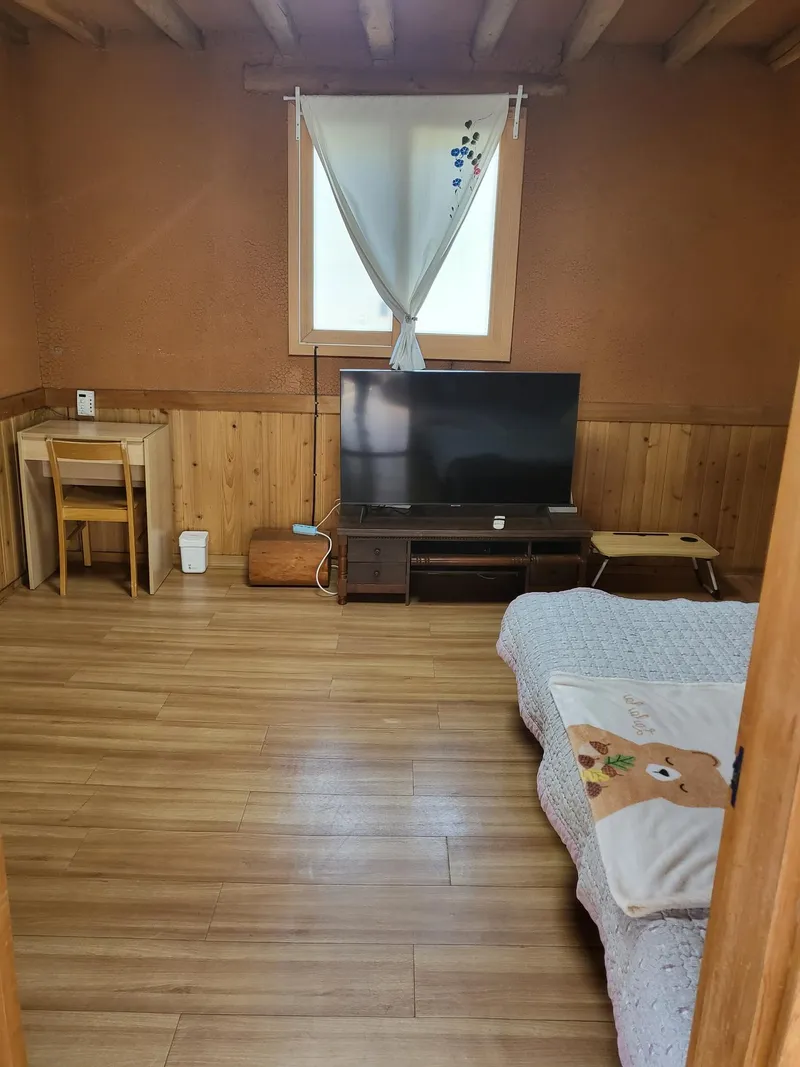 [Hadong] A love room made of yellow clay, reminiscent of a rural maternal home 6