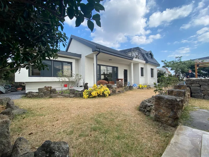 [Daejeong, Seogwipo] Three-room duplex detached house with ocean view and large yard 6
