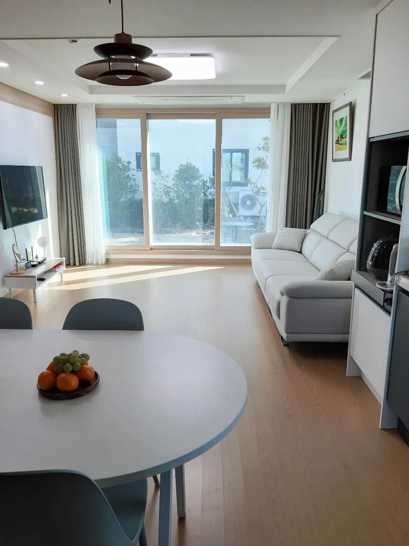 [Namwon, Seogwipo] A well-lit townhouse with a large yard _ A three-room duplex detached house 9