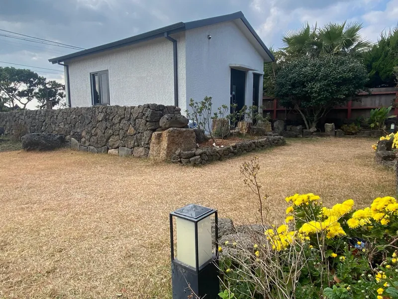 [Daejeong, Seogwipo] Three-room duplex detached house with ocean view and large yard 11