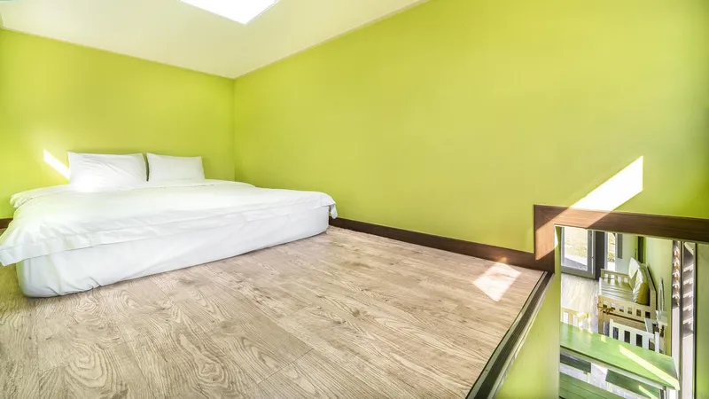 [서귀포 성산] 잔디정원이 있는 복층형원룸 스테이 #카니발 6
