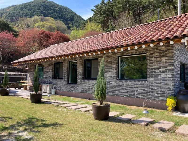 [Hamyang] Jirisan Byeoksoryeong_Two-room detached house with the charm of a Hanok in the countryside #yard 5