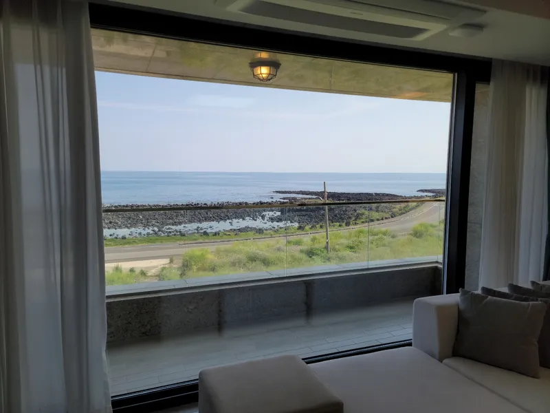 [Seongsan, Seogwipo] Private, luxurious marble penthouse with ocean views, 3rd floor, F4 14