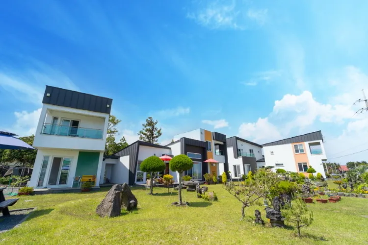 [Seongsan, Seogwipo] One-room stay with a lawn garden #Smile 12