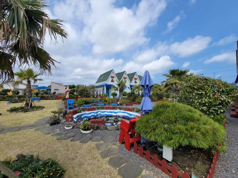 [Gujwa, Jeju] European-style accommodation, pet-friendly one-room duplex Blue Sky #Large dogs allowed 14
