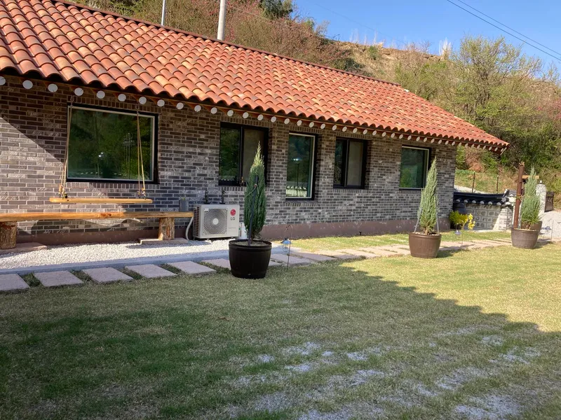 [Hamyang] Jirisan Byeoksoryeong_Two-room detached house with the charm of a Hanok in the countryside #yard 30
