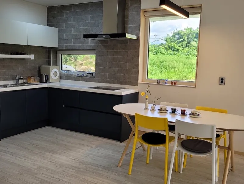 [Hallim, Jeju][Hanlim Ani House*Sunset*] A two-story detached house with a beautiful sunset overlooking Geumosan 26