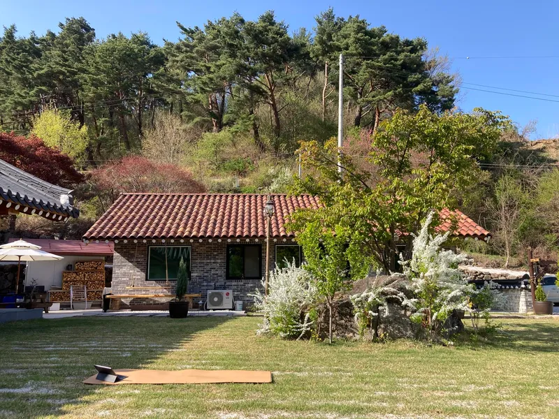[Hamyang] Jirisan Byeoksoryeong_Two-room detached house with the charm of a Hanok in the countryside #yard 2