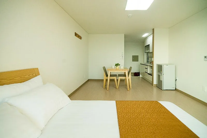 [Sinhyo-dong, Seogwipo] One-room stay with a yard #Near Olle Trail Course 6 #Ttukbukki 3