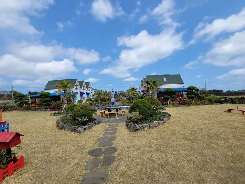 [Gujwa, Jeju] European-style accommodation, pet-friendly one-room duplex Blue Sky #Large dogs allowed 20
