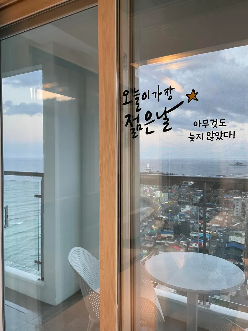 [강원 속초] 하프오션뷰 테라스가 있는 고층 1.5룸 19층 13