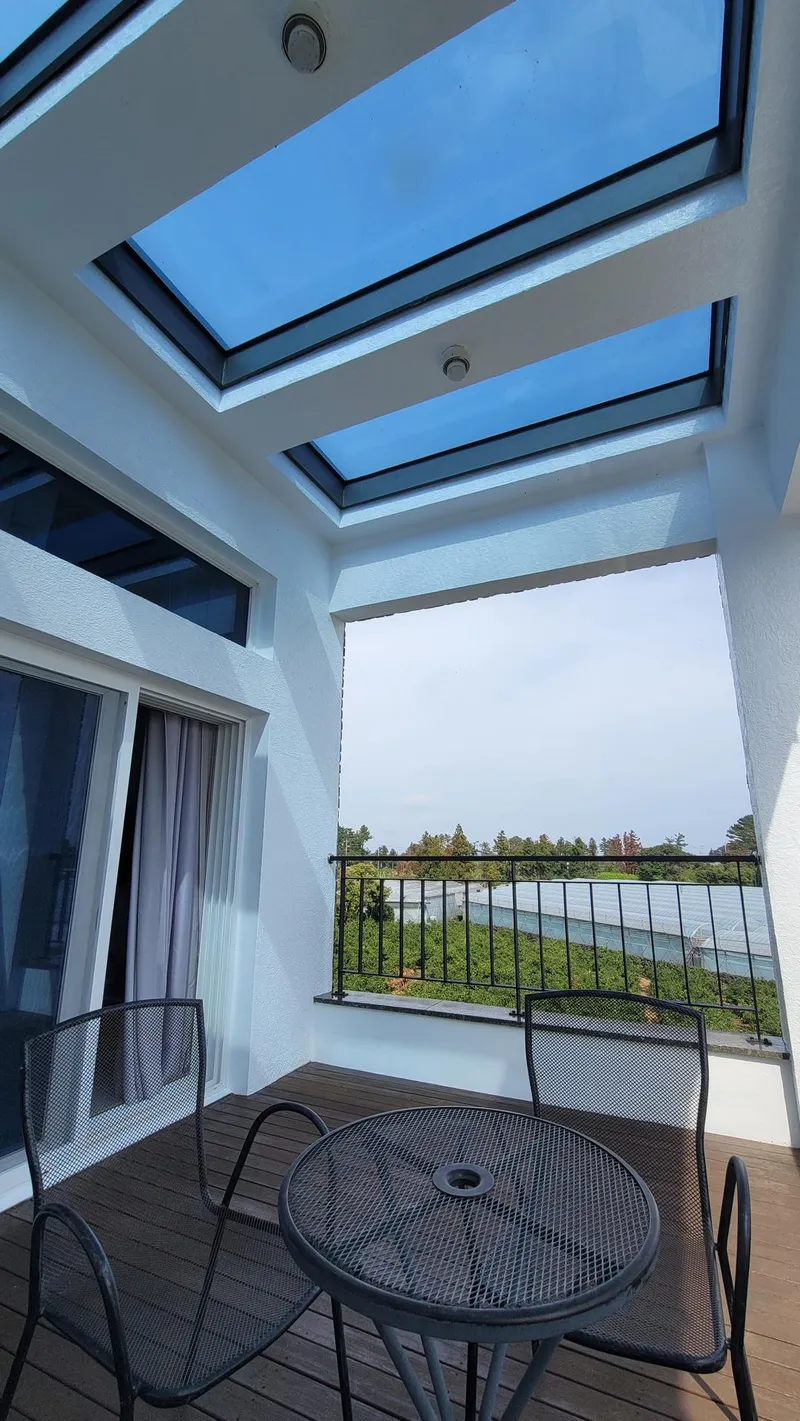 [Namwon, Seogwipo][Room 203] Spacious 2-person spa with cool view terrace and cool duplex 68