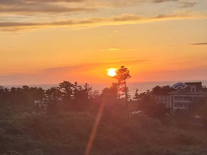 [제주 애월] 노을이 보이는 오션뷰와 한라산뷰를 모두 품은 깨끗한 투룸 23