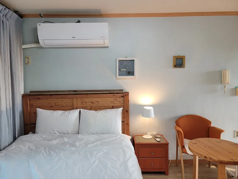 [Iho 1-dong, Jeju] One-room Hallasan view stay 205 near Jeju Airport #cost-effective 6