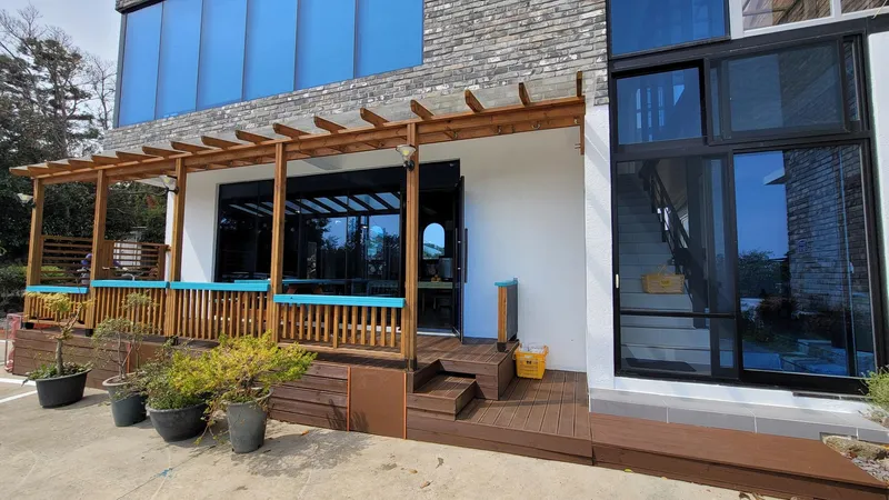 [Namwon, Seogwipo][Room 203] Spacious 2-person spa with cool view terrace and cool duplex 78