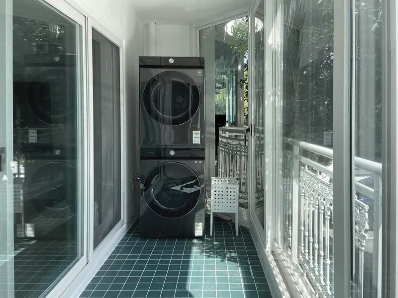[Daepo-dong, Seogwipo][Seogwipo Jungmun] Modern and clean white full-option villa with palm tree sensibility #Family Jeju life 15