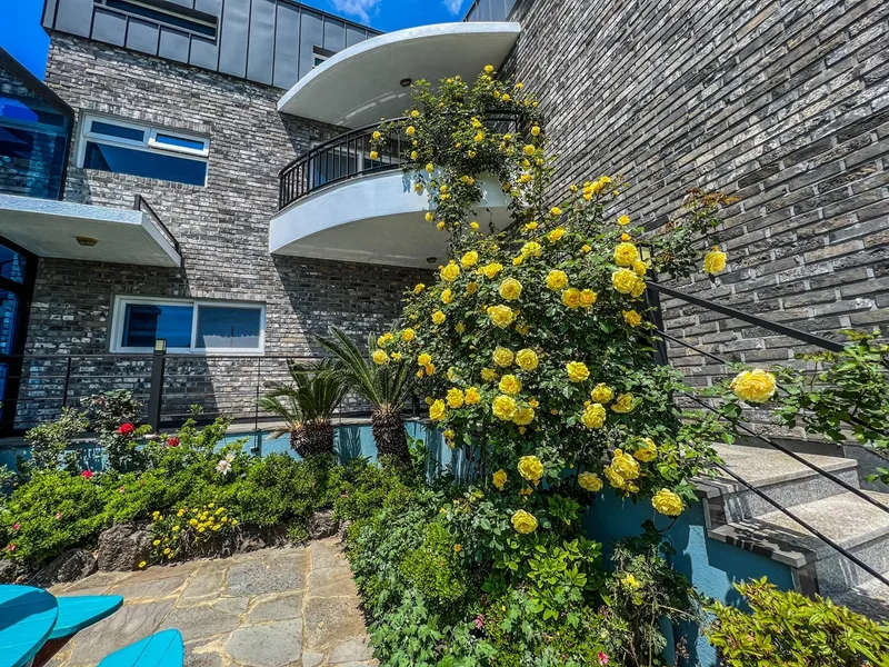 [Namwon, Seogwipo][Room 203] Spacious 2-person spa with cool view terrace and cool duplex 81