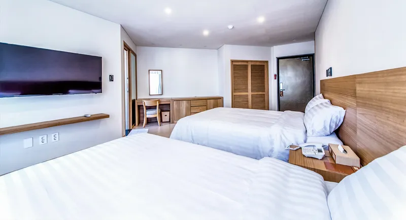 [Seogwi-dong, Seogwipo] Ocean view terrace and bathtub, 1 double bed and 1 single bed Hotel A 4