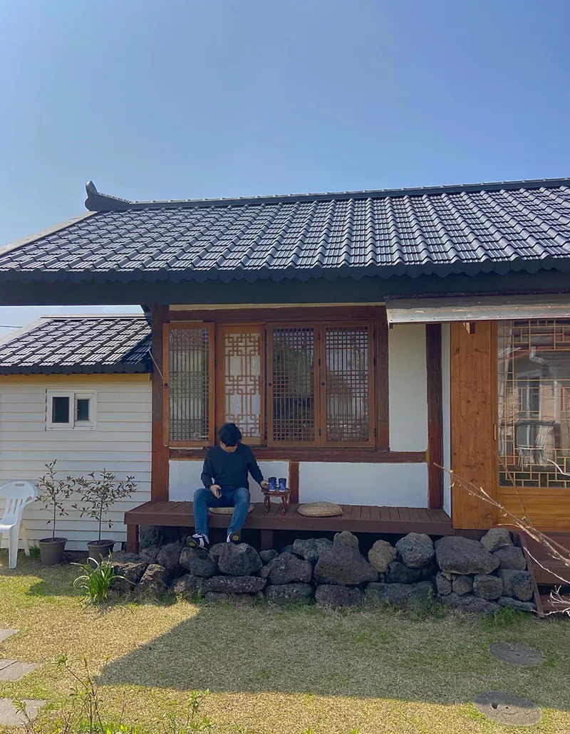 [Hangyeong, Jeju] A well-lit, emotional, and independent house near Panpo Port that also shares a hanok annex 23