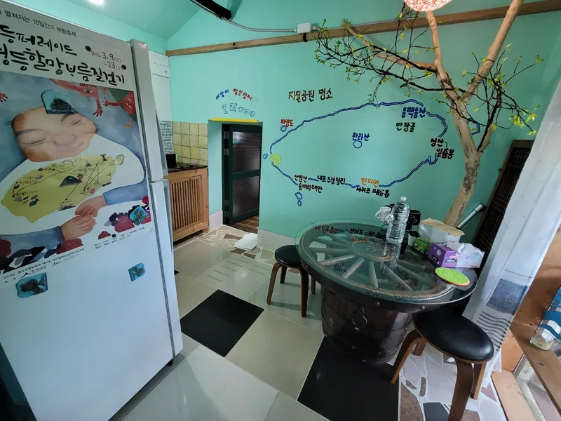 [Hangyeong, Jeju] Traditional stone house with a detached one-room house decorated with basalt volcanic ash #SaveMeHomes 11
