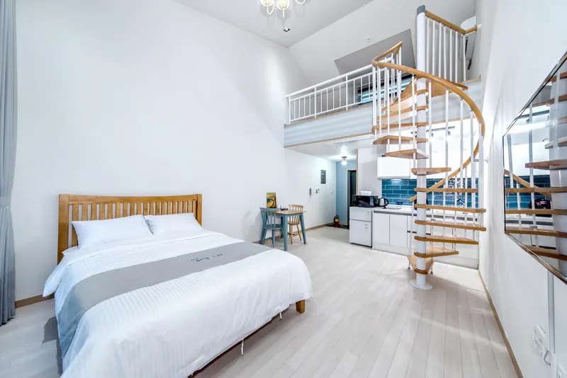 [Namwon, Seogwipo][Room 203] Spacious 2-person spa with cool view terrace and cool duplex 63