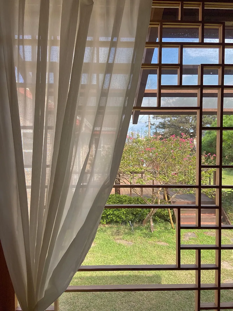 [Hangyeong, Jeju] A well-lit, emotional, and independent house near Panpo Port that also shares a hanok annex 31