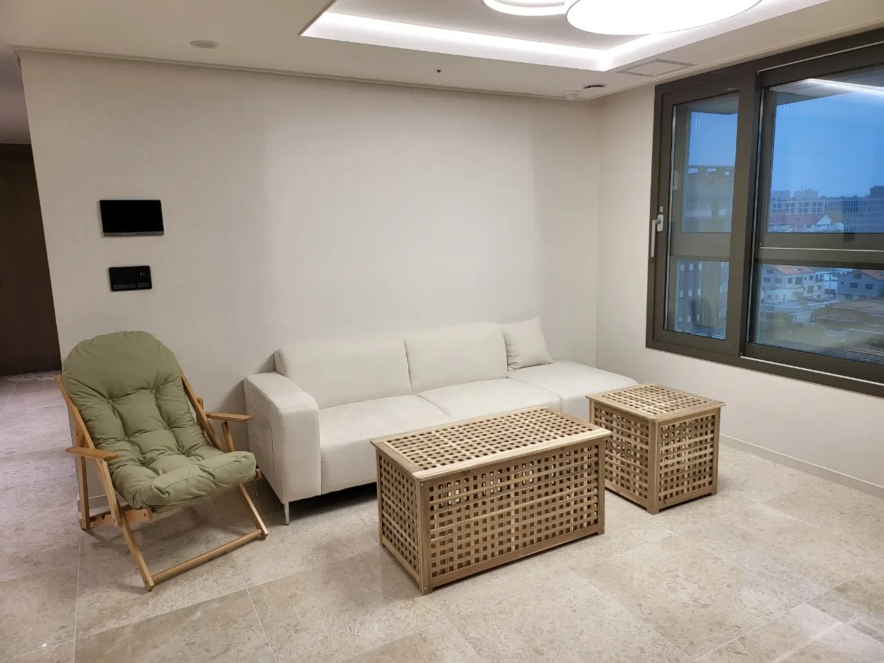 済州 workation・premium Serviced apartment 3BR・sleeps 5 インターン3ルーム2エピソード#空港5分#ワーク#駐車場#ベビーカー#プレミアム Cover Photo