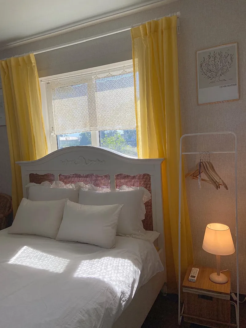 [Hangyeong, Jeju] A well-lit, emotional, and independent house near Panpo Port that also shares a hanok annex 34