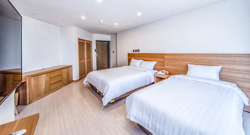 [Seogwi-dong, Seogwipo] Ocean view terrace and bathtub, 1 double bed and 1 single bed Hotel A 3