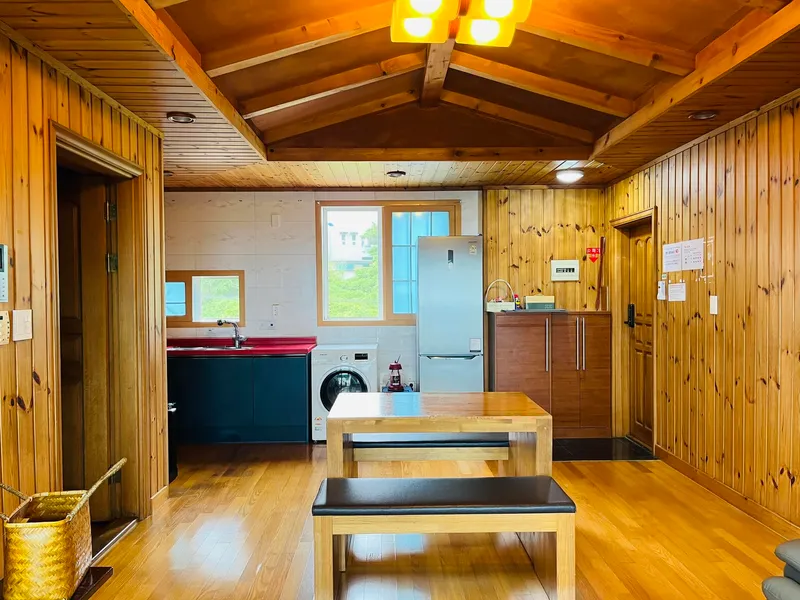 [Aewol, Jeju] “Special price” Jeju Aewol, ocean view, full option, view restaurant 35 pyeong 302 9