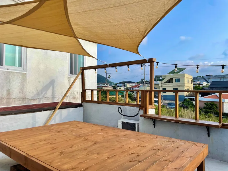 [제주 구좌][제주 김녕] 인스타감성 분리형 돌집독채 #자쿠지 #안채별채 #루프탑 60