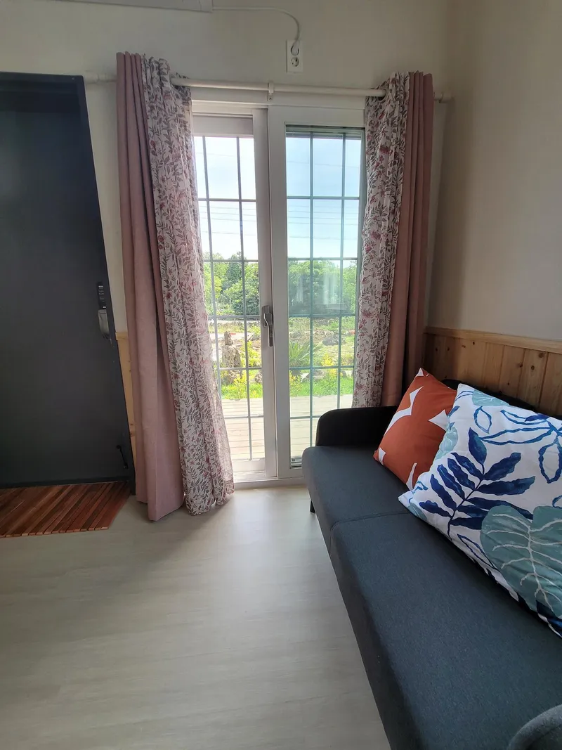 [Jocheon, Jeju] Newly built detached house A with a private yard embracing the Gotjawal forest 14