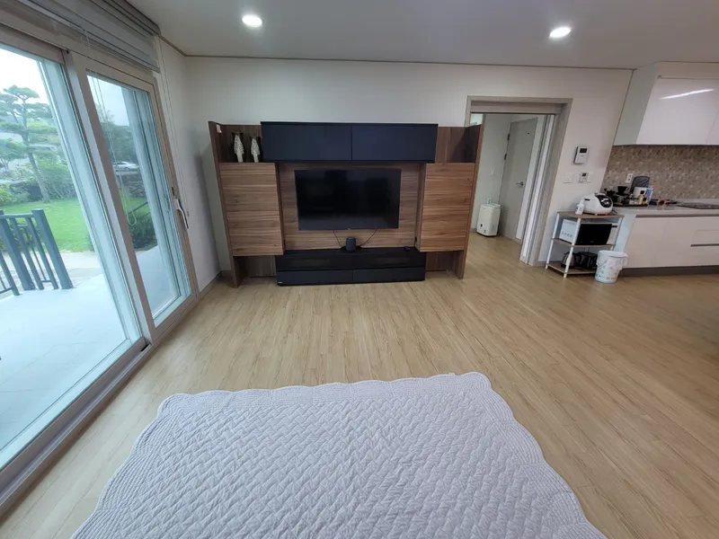 [Gujwa, Jeju] A detached house with a large stone wall and yard (Rosemary) 22