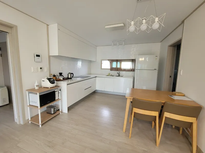 [Gujwa, Jeju] #Beautiful 2-story detached house with stone wall and lawn garden (Hydrangea) 32