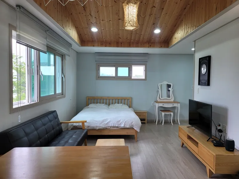 [Gujwa, Jeju] #Beautiful 2-story detached house with stone wall and lawn garden (Hydrangea) 50