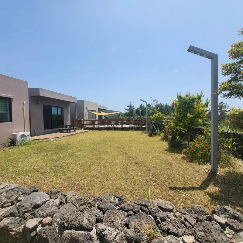 [Pyoseon, Seogwipo] Clean and quiet single-story house with a large garden/27 pyeong/100 pyeong of land 22