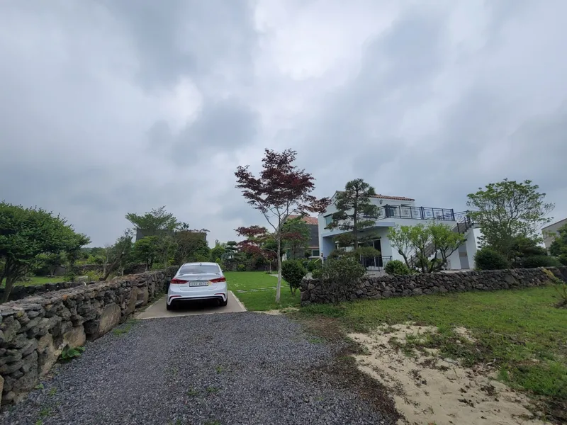 [Gujwa, Jeju] #Beautiful 2-story detached house with stone wall and lawn garden (Hydrangea) 52