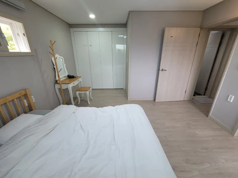 [Gujwa, Jeju] #Beautiful 2-story detached house with stone wall and lawn garden (Hydrangea) 37