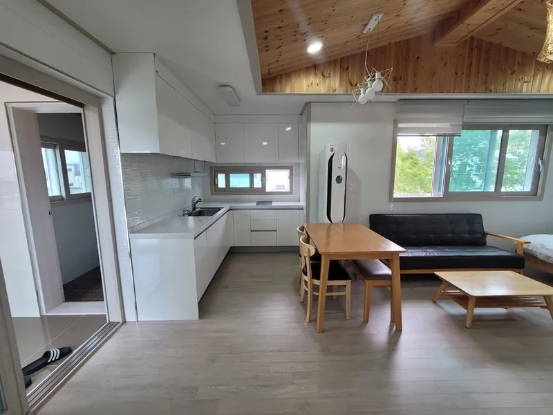 [Gujwa, Jeju] #Beautiful 2-story detached house with stone wall and lawn garden (Hydrangea) 44